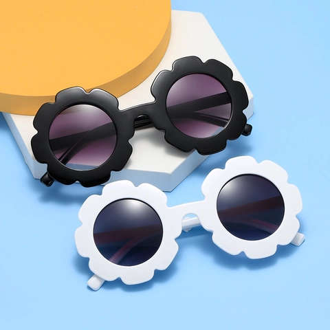 Flower Shaped Kids Sunglasses Round Plastic Frame Resin Lens UV Protection Eyewear For Boys Girls Toddler Outdoor
