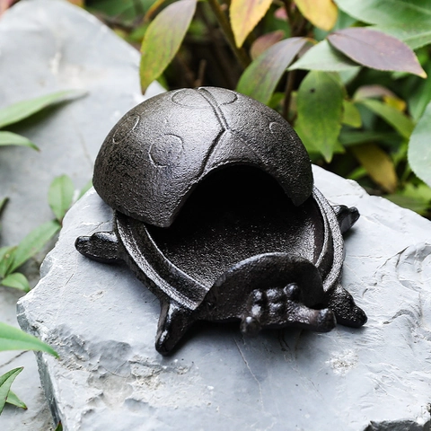 Retro Cast Iron Animal Key Box Ladybug Frog Turtle Shape Hide-A-Key Holder Vintage Outdoor Garden Entryway Decorative