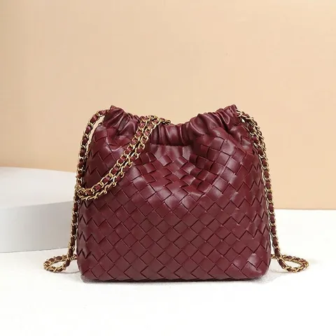 Gewebte Eimertasche PU Leder Cloud Umhängetasche Mit Kettenriemen Kordelzug Verschluss Modisch Elegant Für Frauen