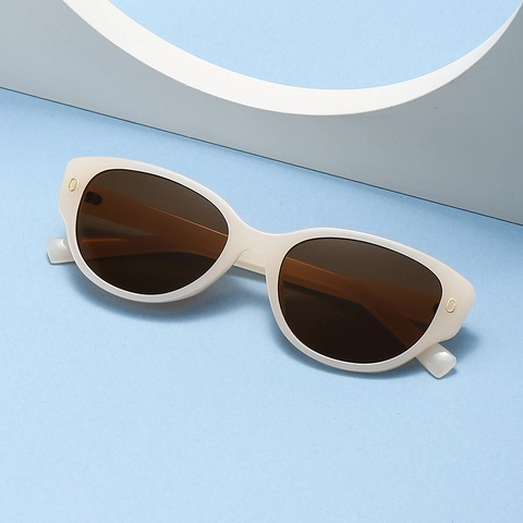 Women Retro Cat Eye Sunglasses UV400 Protection Vintage Plastic Frame Fashion Eyewear For Travel