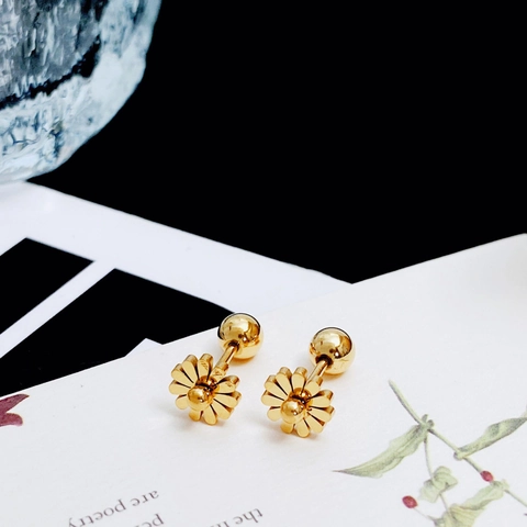 Daisy Flower Titanium Steel Stud Earrings Women Sweet Gold Black Drip Oil Rhinestone Screw Back Ear Bone Stud Jewelry