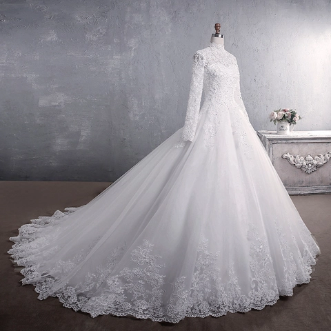 Vintage Long Sleeve Lace Wedding Dress High Neck Elegant Bridal Gown For Women Luxurious White Cathedral Train