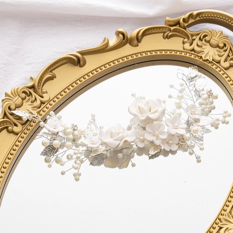 Elegant Bridal Headband With White Soft Clay Flower Artificial Pearl Rhinestone Silver Color Floral Hair Vine For Wedding Accessories