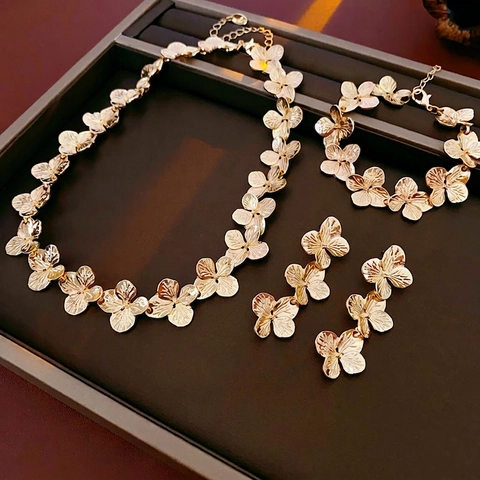 Collana Bracciale Orecchini A Fiore Con Perno In Argento Lega Placcata Oro Texture Spazzolata Gioielli Vintage Eleganti Donna