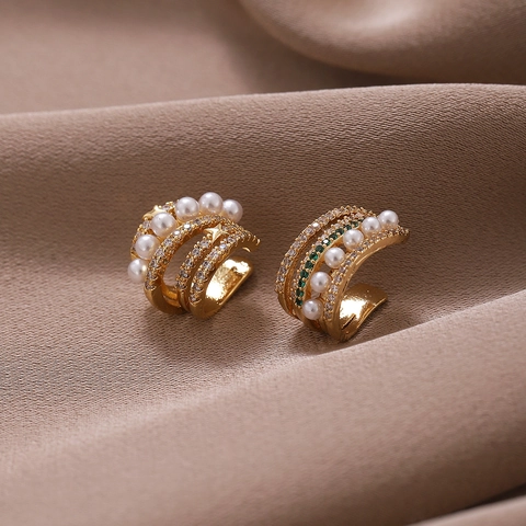 Elegante Ear Cuff Multistrato In Lega Con Zircone E Perla Artificiale Senza Buco Clip A U Gioielli Per Donne