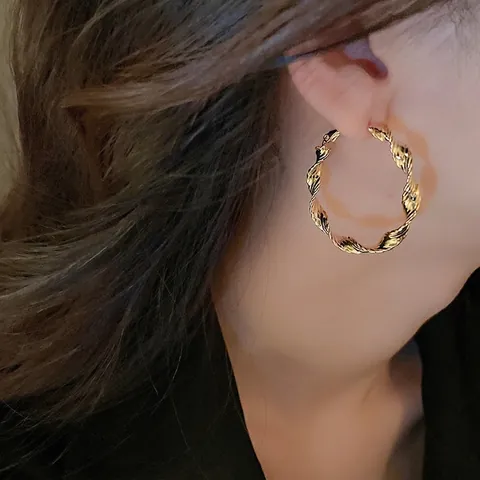 Pendientes De Aro Geométricos De Aleación Con Postes De Plata Multicapa Forma De Corazón Redondo Joyería De Moda Mujer
