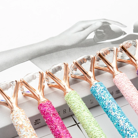 Luxury Ballpoint Pen Large Crystal Diamond Topper Metal Glitter Body Twist Action For Office School Stationery Gift