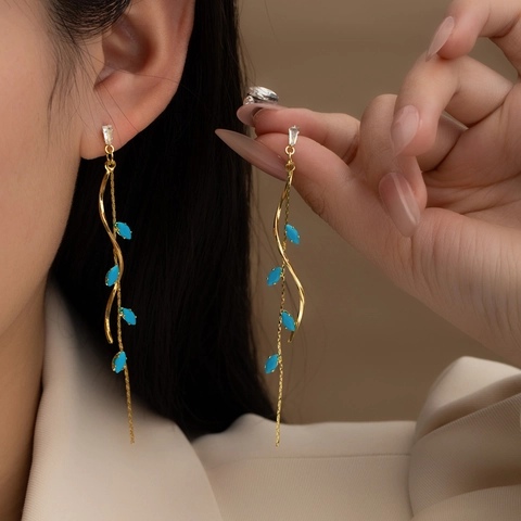 Elegant Leaf Shape Long Drop Tassel Earrings French Style Copper Alloy With Rhinestone Inlay For Women Trendy Jewelry
