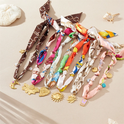 Collana Foulard In Raso Acciaio Inossidabile Placcato Oro Pendente Cuore Luna Sole Choker Nastro Boho Per Donna