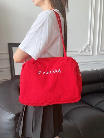 Damen Einkaufstasche Große Kapazität Polyester Canvas Umhängetasche Mit Plüsch Schaf Anhänger Stickerei Lässiger Preppy Stil