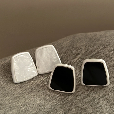 Geometrische Trapezium Oorknopjes Legering Hars Franse Retro Vintage Stijl Sieraden Voor Dames Met Zilveren Oorpunt