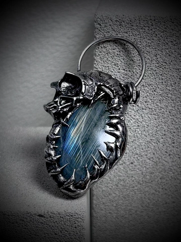 Gothic Skull Pendant Natural Stone Labradorite Vintage Antique Silver Jewelry Halloween Accessory Gift For Women