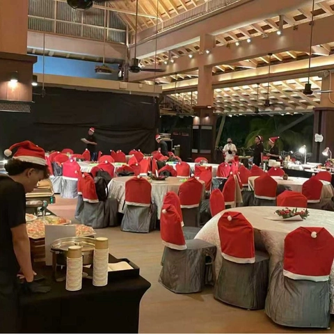 Christmas Santa Hat Chair Covers Non-Woven Fabric Red And White Decorative Dining Back Covers Festive Party Ornament Home Kitchen Restaurant Banquet Decor