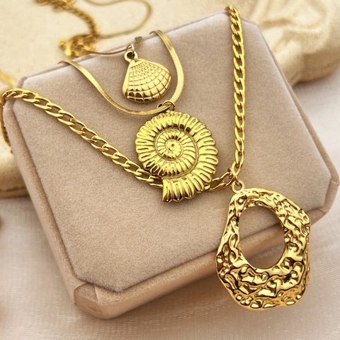 Collana Con Ciondolo In Acciaio Inossidabile Placcato Oro Vintage Con Conchiglia Di Nautilus Texture Lava Irregolare Gioielli