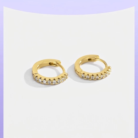 Gold Vergoldete Kupfer Ohrringe Einreihige Zirkonia Huggie Ohrschmuck Minimalistischer Schmuck Für Damen