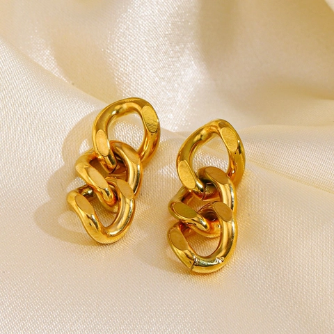 Orecchini A Lobo Con Catena A Maglia Cubana Acciaio Inossidabile Placcato Oro 18K Triplo Occhiello Minimalista Donna
