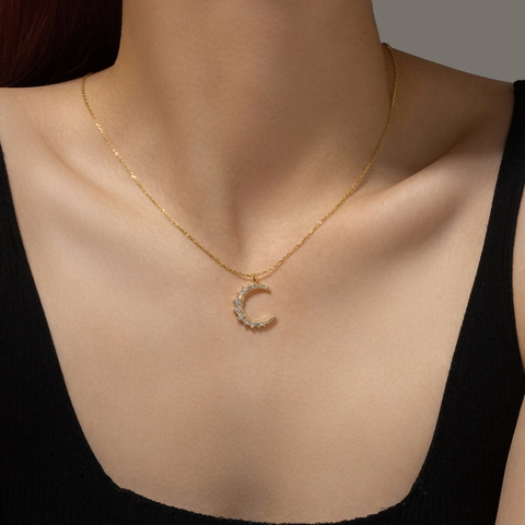 Crescent Moon Anhänger Halskette 925 Sterling Silber Zirkonia Eingelegt Eleganter Bankett Minimalistischer Schmuck Für Damen