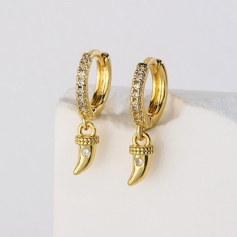 Mini Geometrische Horn Anhänger Creolen Kupfer 18K Vergoldet Mikroeinlage Zirkon Zierlicher Schmuck Für Frauen