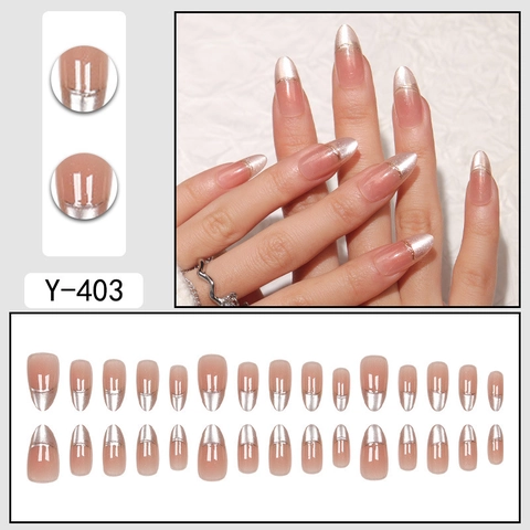 Elegante French Style Cat Eye Press On Nägel Silber Glitzer Goldlinie Nude Pink Mandelform Künstliche Nägel Damen