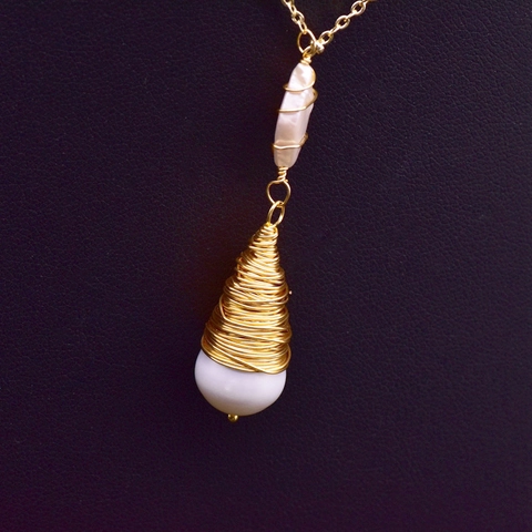 Collana Lunga in Perle d'Acqua Dolce Barocche Per Donne Rame Placcato Oro 18K Retrò Fatto a Mano Ciondolo Catena Maglione Gioielli Eleganti