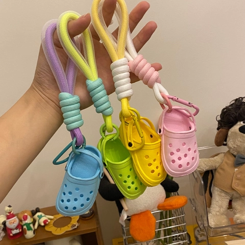 Mini Garden Clog Shoes Keychain Plastic Hole Shoe Bag Pendant Braided Rope Hook Dopamine Candy Color Creative Novelty Gift