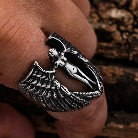 Anello Dea Alata Vintage Acciaio Inossidabile Gotico Punk Ali D'angelo Gioielli Mitologici Intagliati Per Uomini Donne