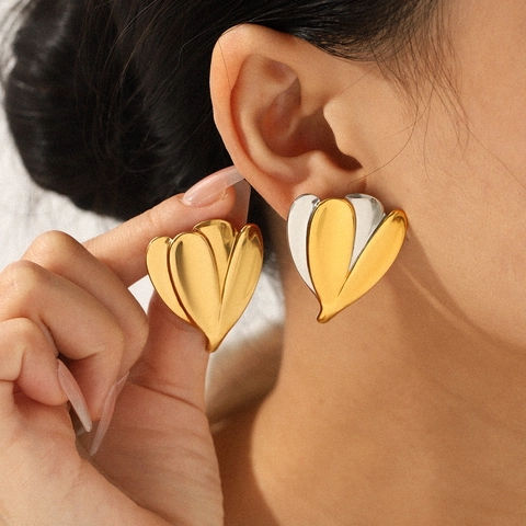 18K Gold Plated Stainless Steel Flower Stud Earrings Geometric Petal Heart Shape Lightweight Luxury Jewelry For Women