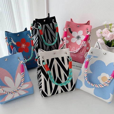 Gebreide Handtas Dames Bloemen Geometrisch Patroon Tote Bag Touwhandvat Metalen Ring Magnetische Sluiting Casual Reizen Vintage