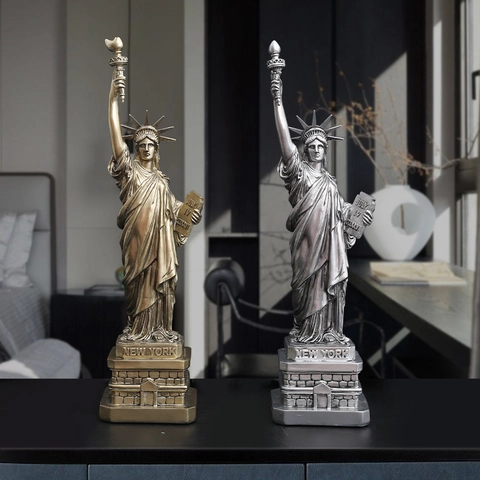 Statue Of Liberty Resin Figurine New York Landmark Souvenir Desktop Ornament American Style Home Decor Gift