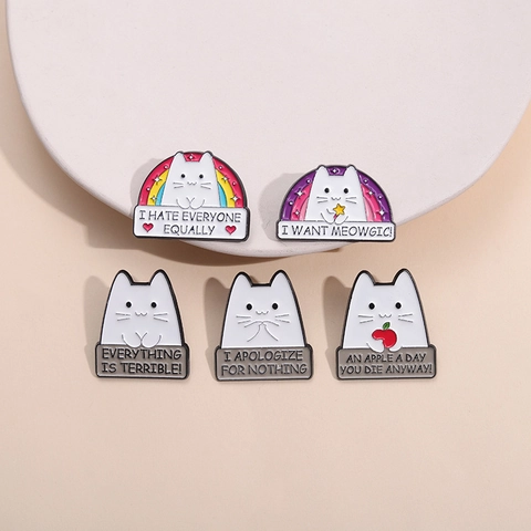Broche En Émail Chat Dessin Animé Mignon Alliage De Zinc Slogan Humoristique Badge Métal Pour Vêtements Sac À Dos Décor