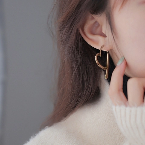 Minimalist Copper Heart Stud Earrings Fashion Gold Silver Color Heart Shaped Earrings For Women Chic Daily Jewelry Gift
