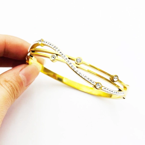 Edelstahl Strass Armreif Für Damen Kreuzwelle Geometrisches Design Gold Silber Roségold Galvanisierter Modeschmuck Geschenk