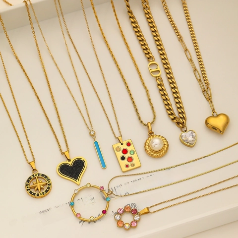 Collier Pendentif Cœur Boussole Étoile Vintage Acier Inoxydable Zircon Künstliche Perle Bijoux Géométriques Pour Femmes Style Français Élégant