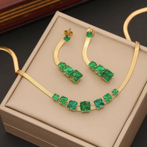 Collana Con Pietra Preziosa Quadrata Verde Smeraldo Acciaio Inossidabile Placcato Oro Catena Serpente Gioielli Eleganti