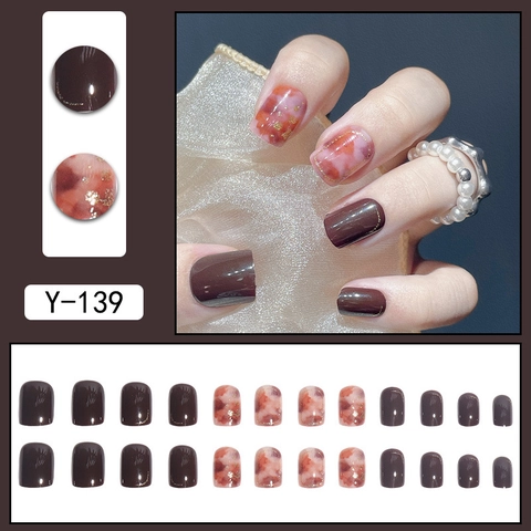 Unghie Finte Press On Marmo Smudge Foglia D'oro Marrone Rosa Lucido Corto Quadrato Manicure Elegante Donne
