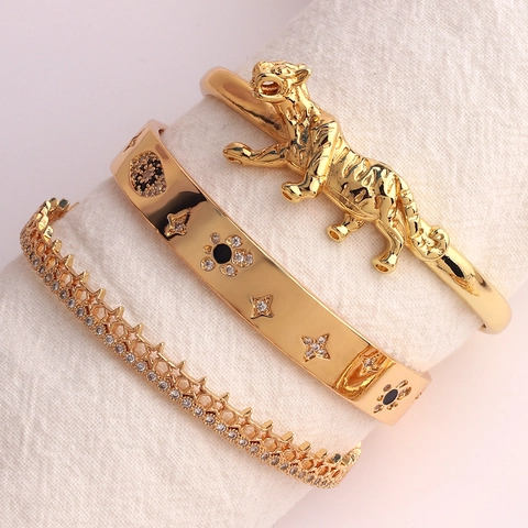 Bracciali Rigidi Aperti In Ottone Placcato Oro 18K Da Donna Micro Pavé Zirconia Hip Hop Animale Leopardo Rosa Stella