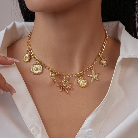 Collana Con Ciondoli In Lega E Strass Tema Oceano Stella Marina Conchiglia Tartaruga Sole Malocchio Bohemien