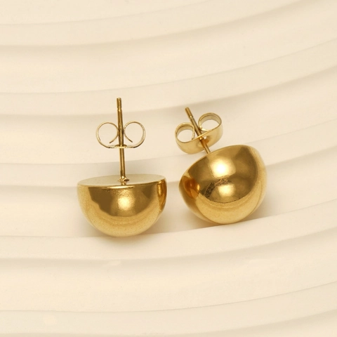 Boucles D'oreilles Puces Demi-Boule Minimalistes Avec Tige En Acier Inoxydable Plaqué Or 18K Polissage Miroir Pour Femmes