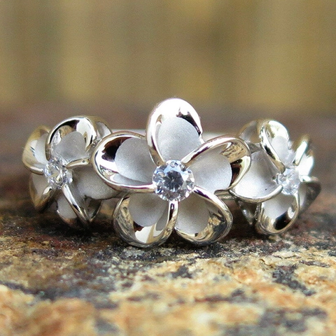 Elegant Triple Flower Ring Copper Zircon Matte Brushed Plumeria Design Tropical Hawaiian Jewelry For Women