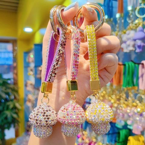 Full Rhinestone Mushroom Keychain Alloy Sparkly Bag Charm PU Leather Strap For Women Gift Car Key Accessory