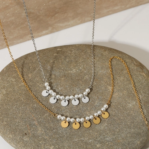 Stainless Steel Necklace With Imitation Artificial Pearl Round Disc Pendant Minimalist Light Luxury Jewelry For Women