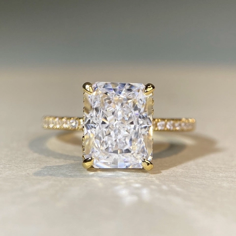Anello Con Pietra Preziosa Taglio Radiant Argento Sterling 925 Taglio Smeraldo Zircone Scintillante Fascia Pavé Gioielli Donna