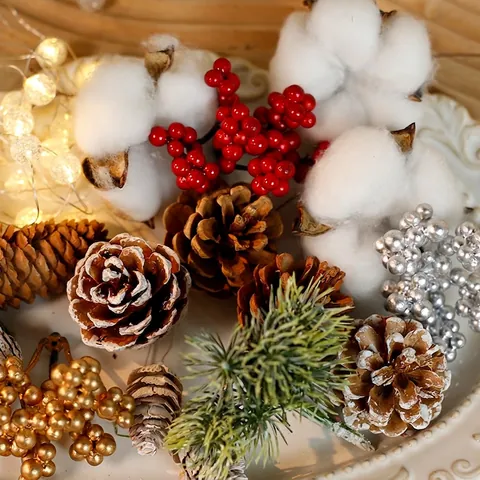 Natuurlijke Dennenappels Katoenbloemen Rode Bessen Kerstversiering Accessoires Voor Wintervakantie Huisdecoratie Rustiek