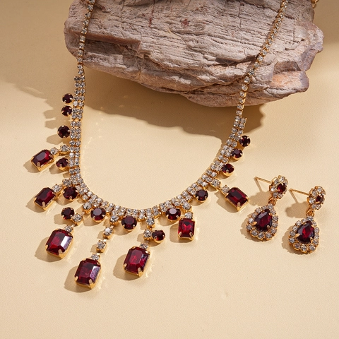 Luxury Copper Red Rhinestone Jewelry Geometric Square Tassel Necklace And Drop Earrings Vintage Court Style Women
