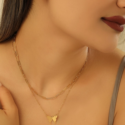 Collier Double Couche en Acier Inoxydable pour Femme Pendentif Papillon avec Initiale Plaqué Or 18K Chaîne à Maillons Bijoux de Mode Cadeau