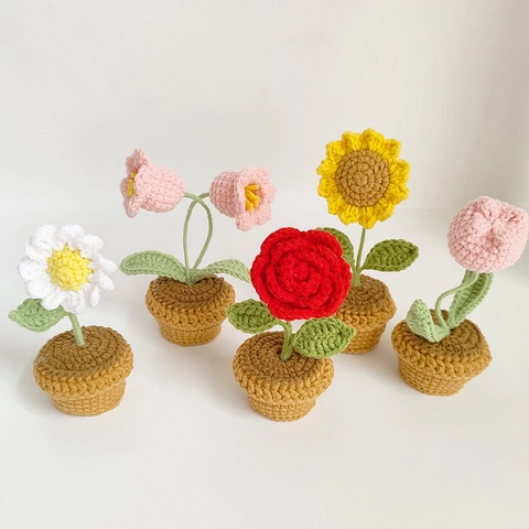 Handmade Crochet Flower Potted Plant Artificial Yarn Braided Sunflower Rose Tulip Daisy For Home Car Desktop Decor