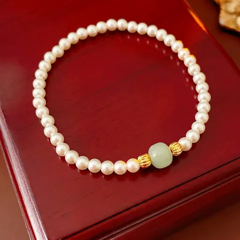 Bracciale Di Künstliche Perle Vintage Francese Con Perla Artificial Bianca Giada Verde Distanziatori In Rame Dorato Gioielli Eleganti Donna