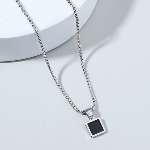 Collar de Cadena de Caja de Acero de Titanio con Colgante Geométrico Negro Aleación Hip Hop Estilo Callejero Joyería Unisex