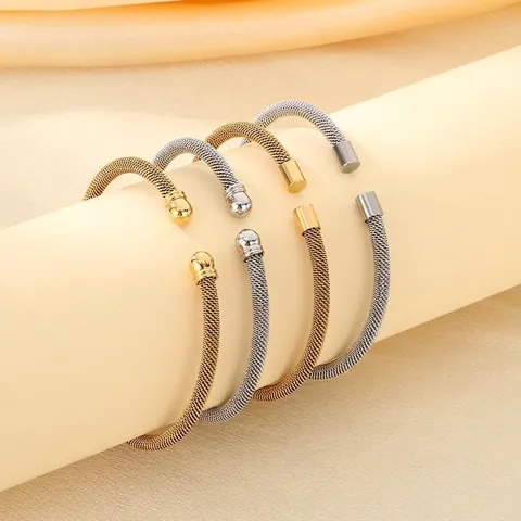 Brazalete Abierto Trenzado De Malla De Moda Chapado En Oro De 18K Acero Inoxidable Puño De Cable Con Extremos De Bola Cilíndrica