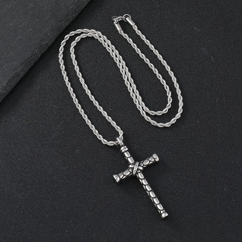 Stainless Steel Cross Pendant Necklace Hip Hop Retro Textured Metal Jewelry With Twist Box Chain